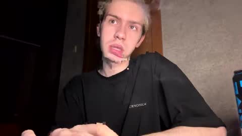 Snapshot of skibatryanka chatting on 02-08-26, 06:33 SKIBA online show from 02-08-26, 06:33