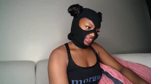 Krystal Belle online show from 03-08-25, 11:16