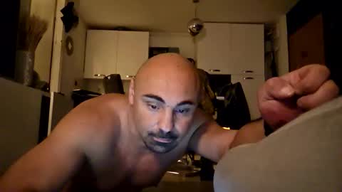 skinboys online show from 11-21-25, 03:05