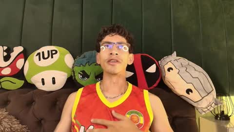 skinny jean  online show from 02-23-26, 08:17