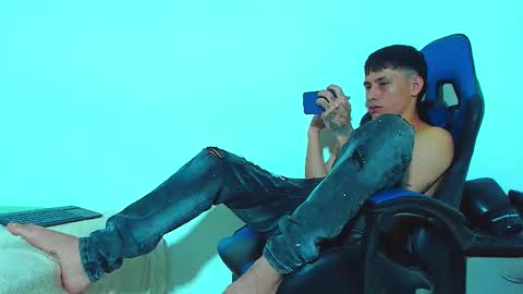 skinny marked online show from 11-22-25, 04:00