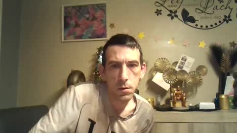 Snapshot of skinnybigcock2 chatting on 12-29-24, 06:56 SkinnyBigCock2 online show from 12-29-24, 06:56