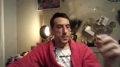 Snapshot of skinnybigcock2 chatting on 12-31-24, 05:11 SkinnyBigCock2 online show from 12-31-24, 05:11