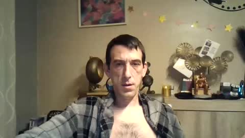 Snapshot of skinnybigcock2 chatting on 01-17-25, 01:15 SkinnyBigCock2 online show from 01-17-25, 01:15