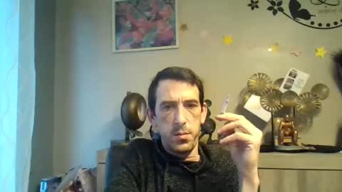 Snapshot of skinnybigcock2 chatting on 01-28-25, 07:53 SkinnyBigCock2 online show from 01-28-25, 07:53