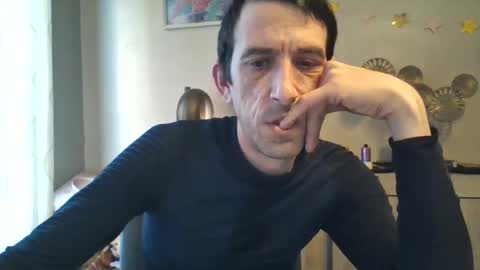 Snapshot of skinnybigcock2 chatting on 02-18-25, 03:32 SkinnyBigCock2 online show from 02-18-25, 03:32