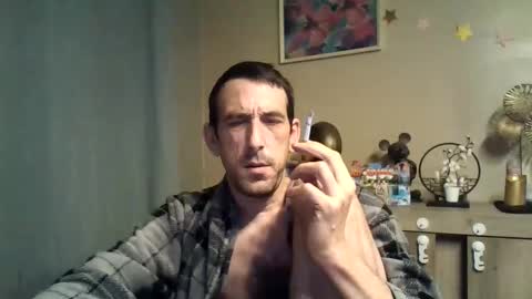 Snapshot of skinnybigcock2 chatting on 10-19-25, 05:08 SkinnyBigCock2 online show from 10-19-25, 05:08