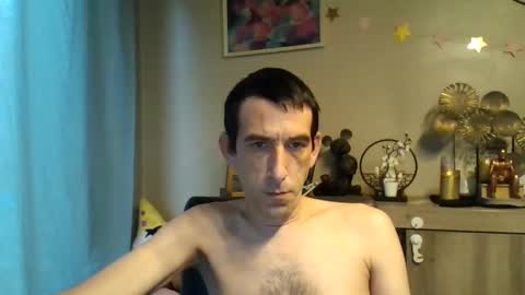 Snapshot of skinnybigcock2 chatting on 10-21-25, 07:09 SkinnyBigCock2 online show from 10-21-25, 07:09