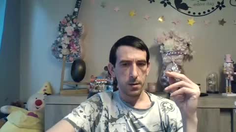 Snapshot of skinnybigcock2 chatting on 12-03-25, 08:45 SkinnyBigCock2 online show from 12-03-25, 08:45