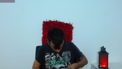 Snapshot of skinnydevil1 chatting on 02-13-26, 03:35 skinnydevil1 online show from 02-13-26, 03:35