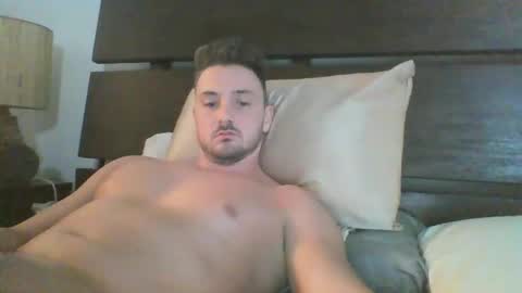 Snapshot of skinnyguylongdick1 chatting on 12-14-24, 11:45 skinnyguylongdick1 online show from 12-14-24, 11:45