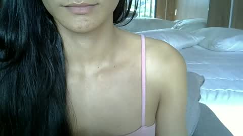 skinnykittencam online show from 10-22-25, 06:29