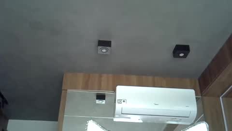 skinnykittencam online show from 10-27-25, 06:56