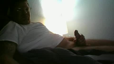 Snapshot of skinnymeat858205 chatting on 11-18-25, 05:01 skinnymeat858205 online show from 11-18-25, 05:01