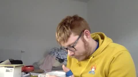 Snapshot of sklave_s chatting on 12-06-24, 12:27 sklave_s online show from 12-06-24, 12:27