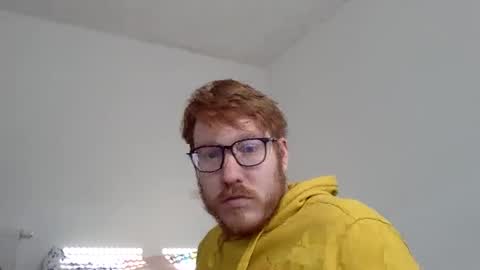 Snapshot of sklave_s chatting on 01-13-25, 11:52 sklave_s online show from 01-13-25, 11:52