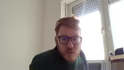 Snapshot of sklave_s chatting on 02-17-25, 09:24 sklave_s online show from 02-17-25, 09:24