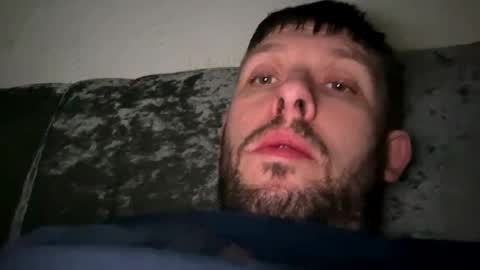 skuzzy25 online show from 02-08-25, 06:54