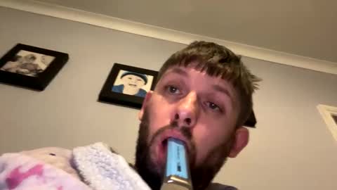 skuzzy25 online show from 02-08-25, 11:24