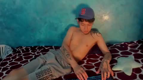 sky_wild online show from 12-17-25, 01:00