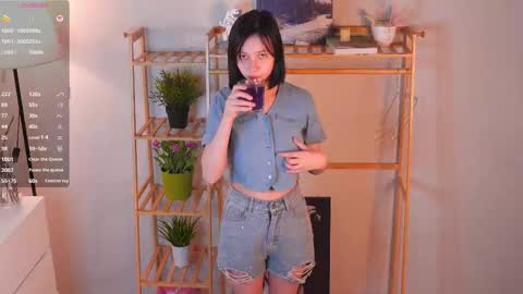 Snapshot of skyemcguire chatting on 11-21-25, 05:39 Melissa online show from 11-21-25, 05:39