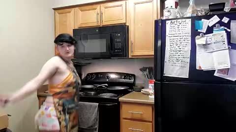 Snapshot of skyisacutie chatting on 01-22-25, 09:43 Skyisacutie online show from 01-22-25, 09:43