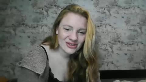 Snapshot of skyler_wans chatting on 10-22-25, 03:56 Skyler online show from 10-22-25, 03:56