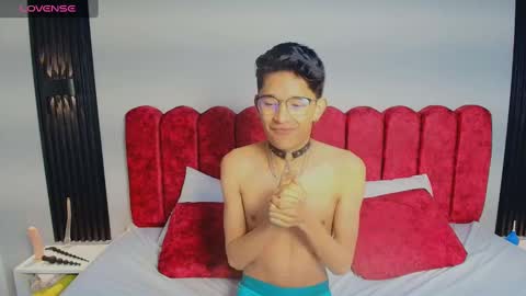 SKYLER BLAZE online show from 10-06-25, 12:02