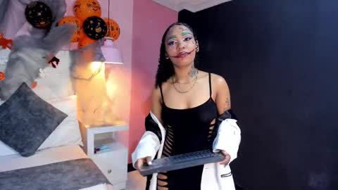 skylerbloom online show from 11-01-25, 03:52