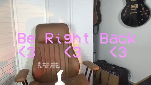 skylerluvsuuu online show from 01-03-25, 04:33