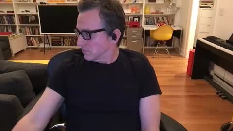 Snapshot of skyline3371 chatting on 12-21-25, 04:52 Skyline3371 online show from 12-21-25, 04:52