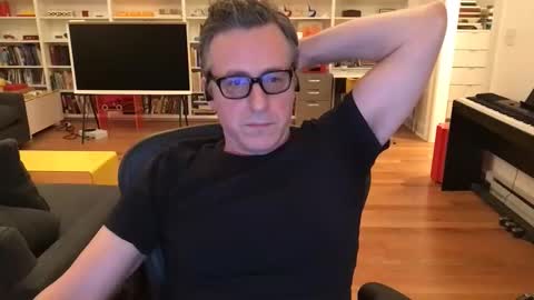 Snapshot of skyline3371 chatting on 02-18-26, 05:25 Skyline3371 online show from 02-18-26, 05:25