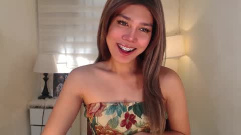 Snapshot of skyllerkent chatting on 02-18-25, 02:16 Sky online show from 02-18-25, 02:16