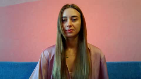 Snapshot of skyremnant chatting on 12-18-25, 09:15 skyremnant online show from 12-18-25, 09:15