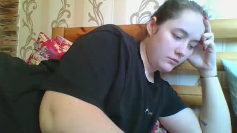 skyressie333 online show from 02-10-26, 08:29