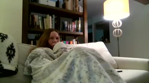 Sky Winters online show from 10-22-25, 09:36