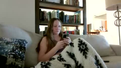 Sky Winters online show from 11-04-25, 04:28