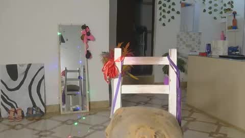 Bella online show from 11-19-25, 12:10