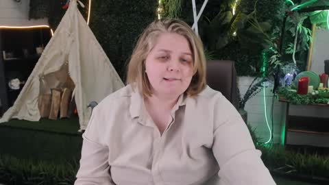 Snapshot of sladadeew chatting on 01-30-25, 03:29 Slada Deew online show from 01-30-25, 03:29