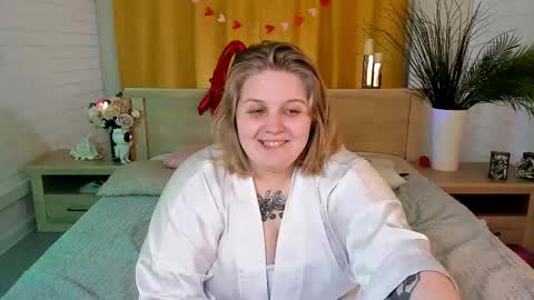 Snapshot of sladadeew chatting on 03-05-25, 12:44 Slada Deew online show from 03-05-25, 12:44