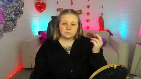 Snapshot of sladadeew chatting on 03-07-25, 09:18 Slada Deew online show from 03-07-25, 09:18