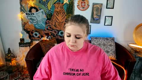 Snapshot of sladadeew chatting on 10-05-25, 05:06 Slada Deew online show from 10-05-25, 05:06