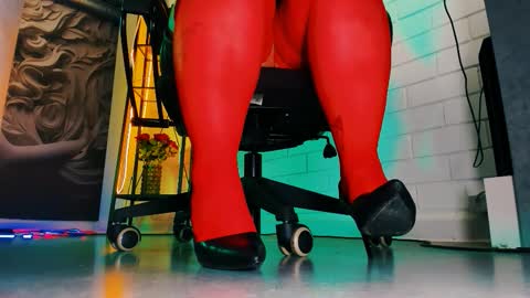 Snapshot of sladadeew chatting on 10-07-25, 05:26 Slada Deew online show from 10-07-25, 05:26