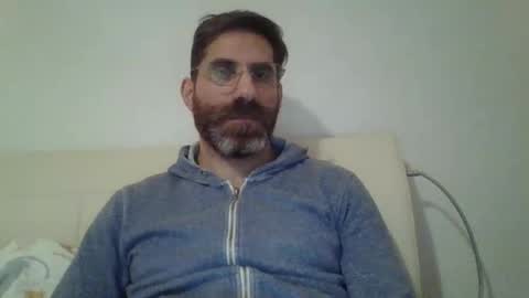 Snapshot of slavefuckfunhype chatting on 12-31-24, 11:39 camboy online show from 12-31-24, 11:39