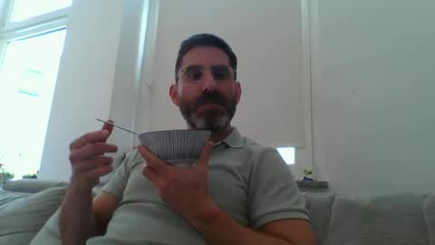 Snapshot of slavefuckfunhype chatting on 03-05-25, 11:28 camboy online show from 03-05-25, 11:28