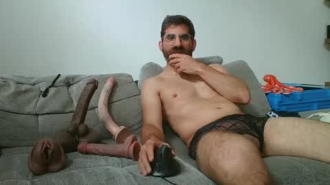 Snapshot of slavefuckfunhype chatting on 10-10-25, 11:09 camboy online show from 10-10-25, 11:09