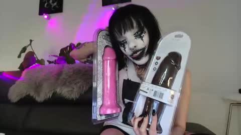 sleeperly online show from 03-01-26, 01:02