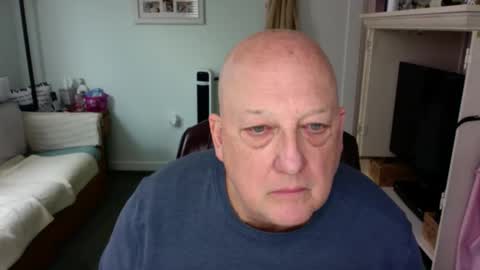 slick50000 online show from 02-12-26, 07:42