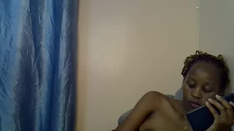 Alicia online show from 11-21-25, 08:07