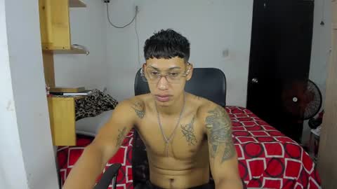 Snapshot of slim_master12 chatting on 01-21-25, 05:41 slim_master12 online show from 01-21-25, 05:41